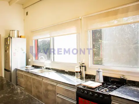 Casa 3 ambientes con 2 baños