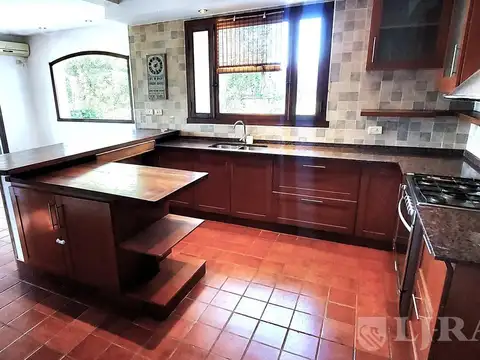 Casa en Venta al Este