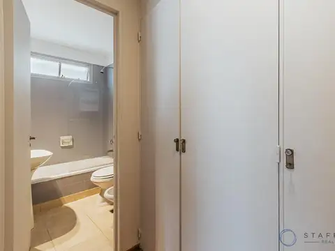 Departamento dos ambientes luminoso con lavadero en Palermo.