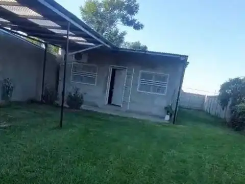 CASA CON AMPLIO TERRENO BARRIO LOS CONQUISTADORES