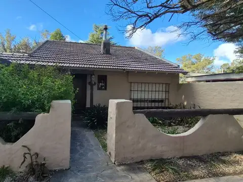 VENTA CASA 3 AMBIENTES PARQUE BRISTOL-MIRAMAR