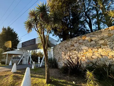 Chalet 4 Ambientes con jardín y piscina - Tierra del Mar