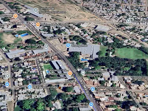 Quinta en Venta con 2 cocheras