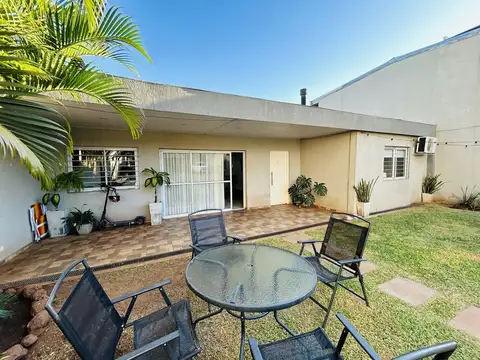 VENTA - ACEPTA PERMUTA  | CASA CON PILETA A METROS DEL RÍO – POSADAS