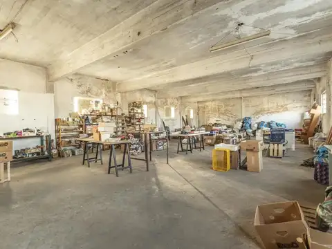 Galpón en Venta en Lanús Oeste, Lanús