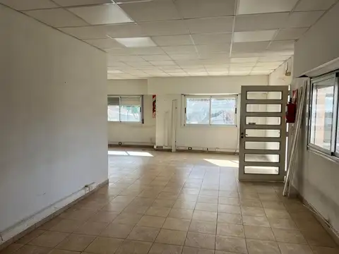 Oficina Monoambiente con 2 baños