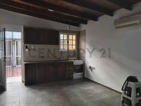 Calle 518 e/ 31 y 131 bis 3600, Piso 0