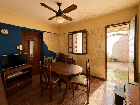 Casa 4 ambientes con 1 baño