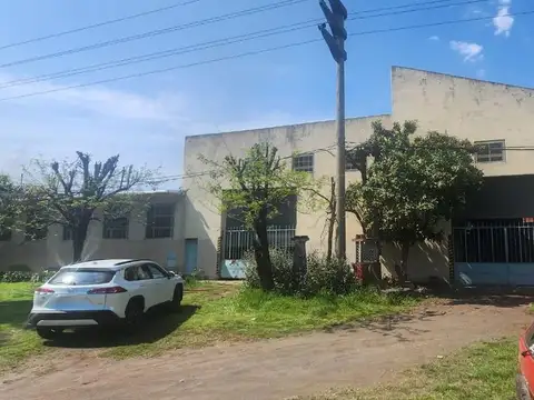 Galpón Industrial 2.200 m² s/ Fracción 2.643 m² Frente a Juan M. de Rosas - Laferrere