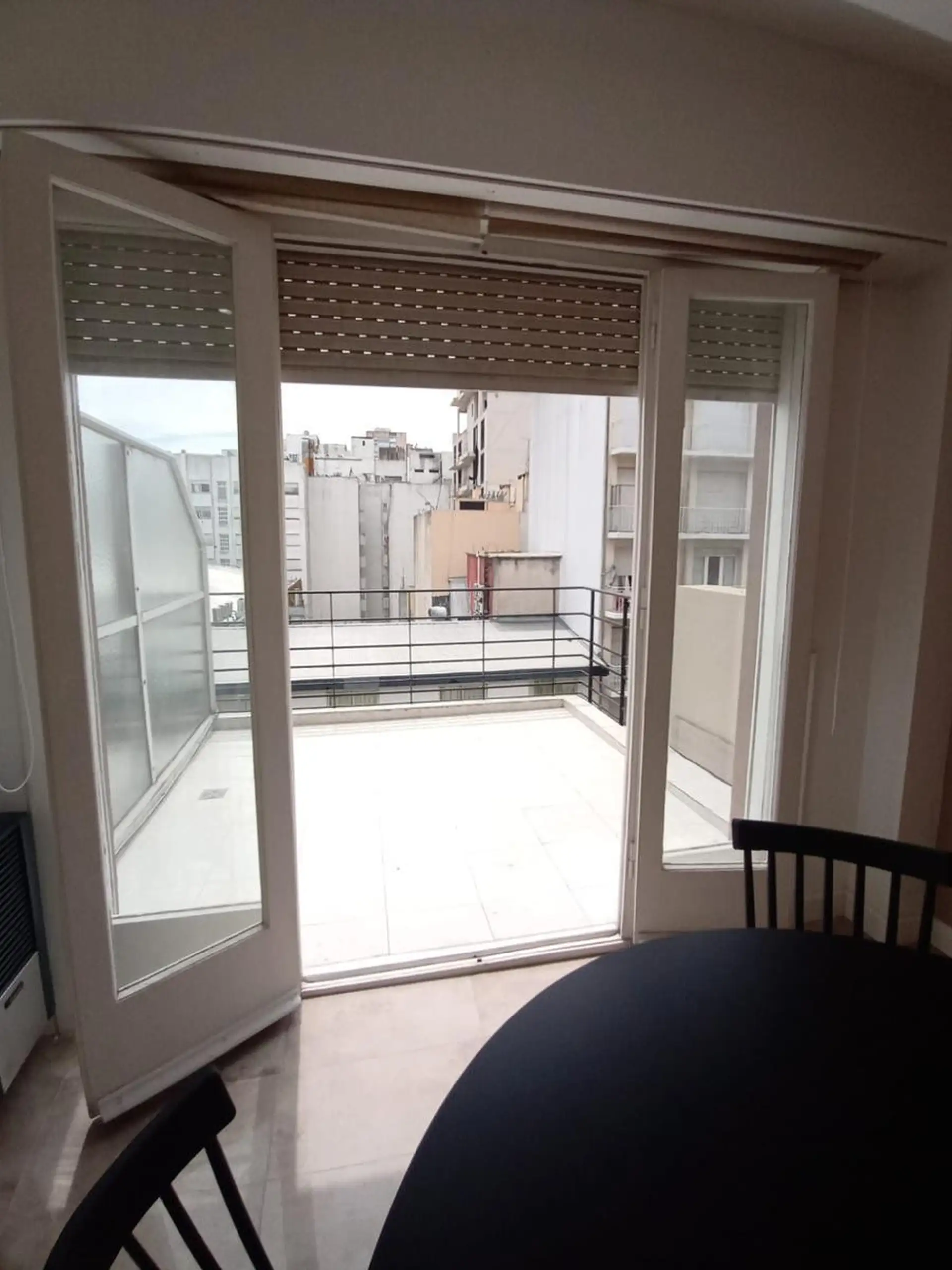 Venta de departamento - 3 ambientes - Balcón terraza - Reciclado - Centro