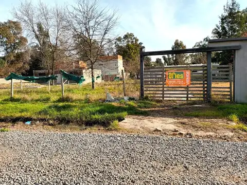 Terreno en Venta en La Lonja, USD 195.000
