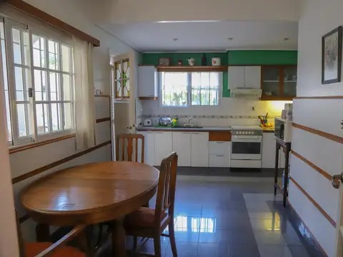 Francisco N. Laprida al 1200