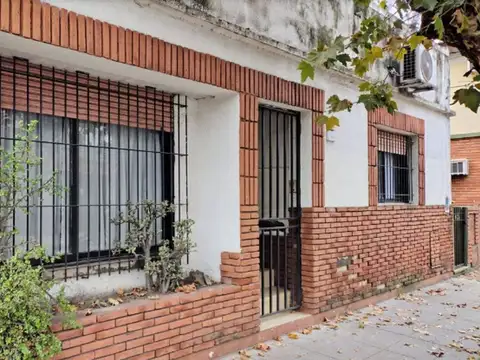 Venta San Martin con Jardin y cochera