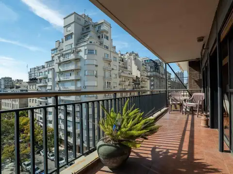 Departamento en Venta con 2 cocheras