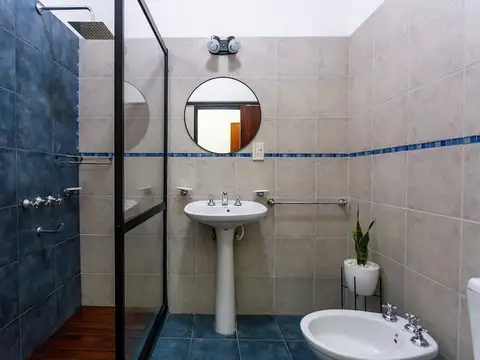 Depto Tipo Casa 5 ambientes con 2 baños