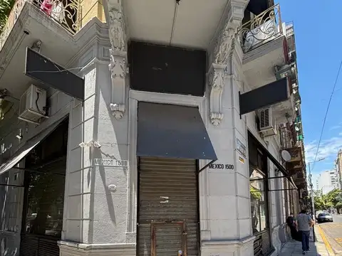 Edificio en bloque con local comercial (90 m2) y tres plantas con 6 viviendas (120 m2 c/planta)