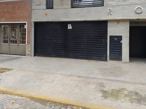 Cochera cubierta en venta - Constitución 974 - Echesortu