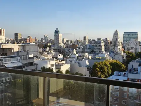 Encantador y Amplio Ambiente,  42 m2, Moderno edificio  c/Vista Panorámica,  Super Luminoso, Pileta, Parrilla. SUM y Laundry.