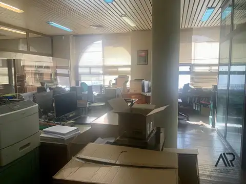 Oficina en Venta 70 años