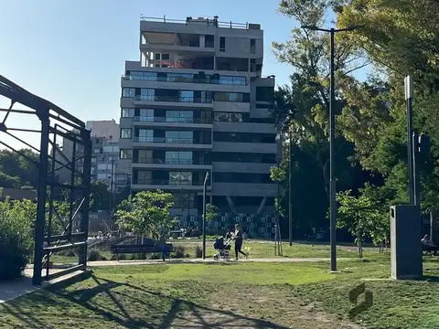 Venta de cochera con baulera en Colegiales Vidal al 1400