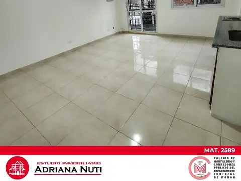 Mariano Moreno 884 , Piso 1