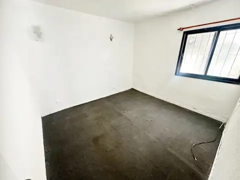 Depto Tipo Casa en Venta en Lomas de Zamora, USD 33.000