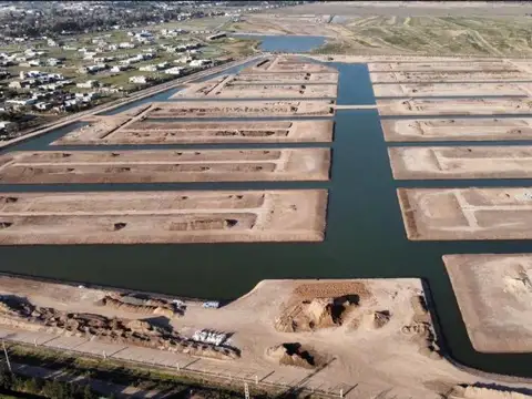 Venta terreno en Barrio Privado Funes