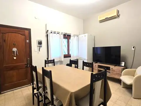Manuela Pedraza 300