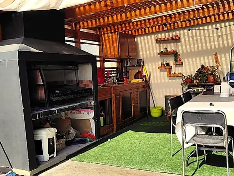 VENTA CASA 3 AMB + DEPTO 2 AMB V TESEI HURLINGHAM