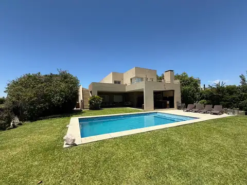 Casa al lago en alquiler temporal - San Francisco Villanueva