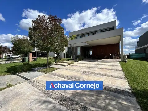 Casa en Alquiler de 4 dormitorios