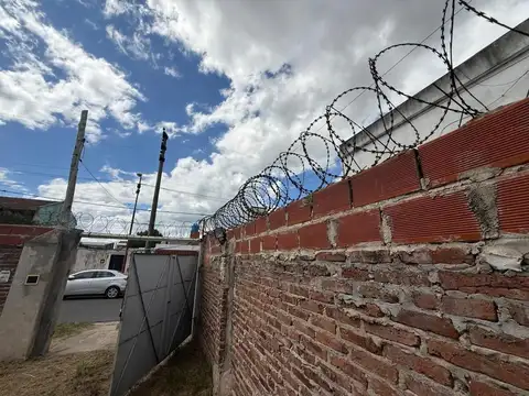 Local en Alquiler en Zarate, $ 600.000