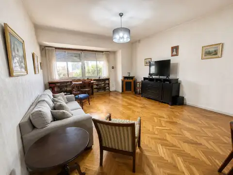 Departamento 3 ambientes con dependencia 132M2! - Caballito