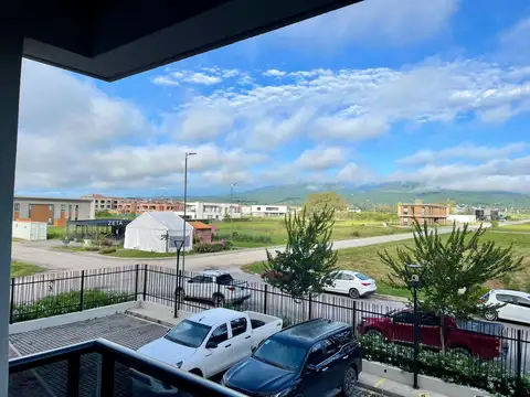 Av Yerba Buena 100