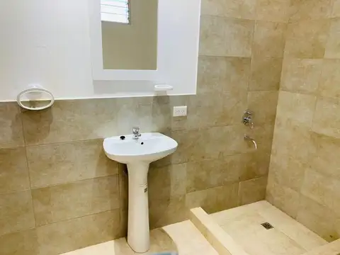 Depto Tipo Casa en Alquiler de 1 dormitorio