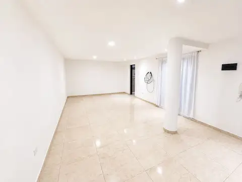 ALQUILER PH MONO PATIO INCLUYE EXPENSAS S.MARTIN