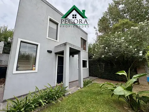 Casa 5 ambientes con 2 baños