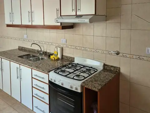 Depto Tipo Casa en Alquiler al Este