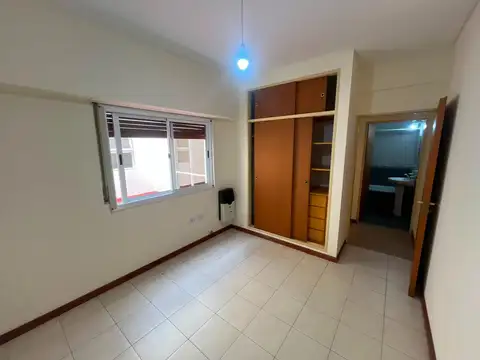 Depto Tipo Casa en Alquiler en Villa Luro, $ 900.000