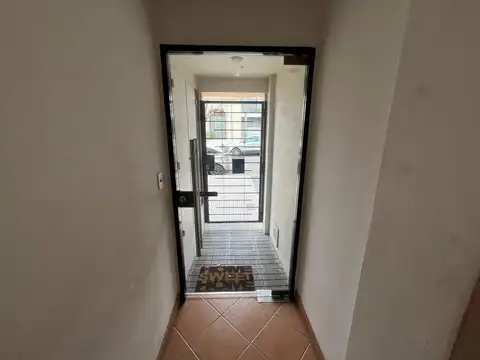 Depto Tipo Casa 2 ambientes con 1 baño