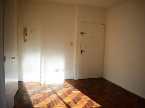 Monoambiente 18 m² al pulmón  Recoleta  Ideal renta