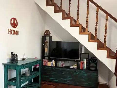 Depto Tipo Casa 4 ambientes con 1 baño