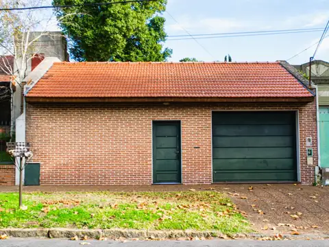 VENTA GRAN INMUEBLE MULTIFUNCIONAL * CASA / PARQUE / QUINCHO