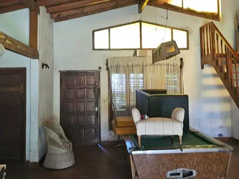 VENTA CASA QUINTA 4 AMBIENTES EN PILAR CON PILETA