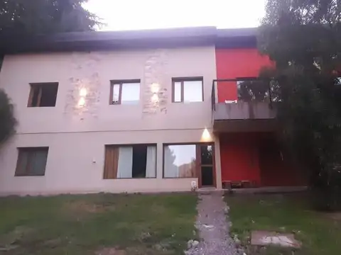 Casa en Villa Ayelen