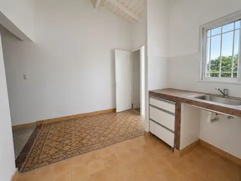 Depto Tipo Casa en Alquiler en Temperley, $ 600.000