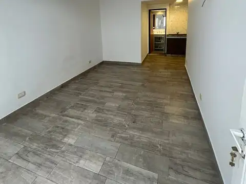 Vicente López 3000, Piso ph