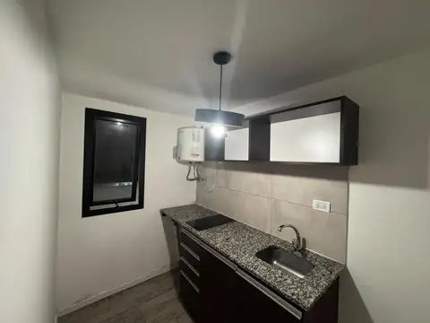Depto Tipo Casa en Alquiler en Villa Primera, $ 750.000