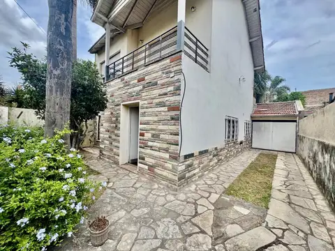 VENTA DE CASA 4 AMBIENTES EN SAN MIGUEL- APTA CRÉDITO