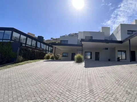 DUPLEX EN ALQUILER EN LA CUESTA 3 DORMITORIOS